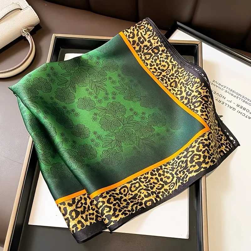 2087 Boho Paisley Flower Square Hijab Scarf Imitation Silk Green Small Neck Scarf Stylish Casual Headscarf Z260330