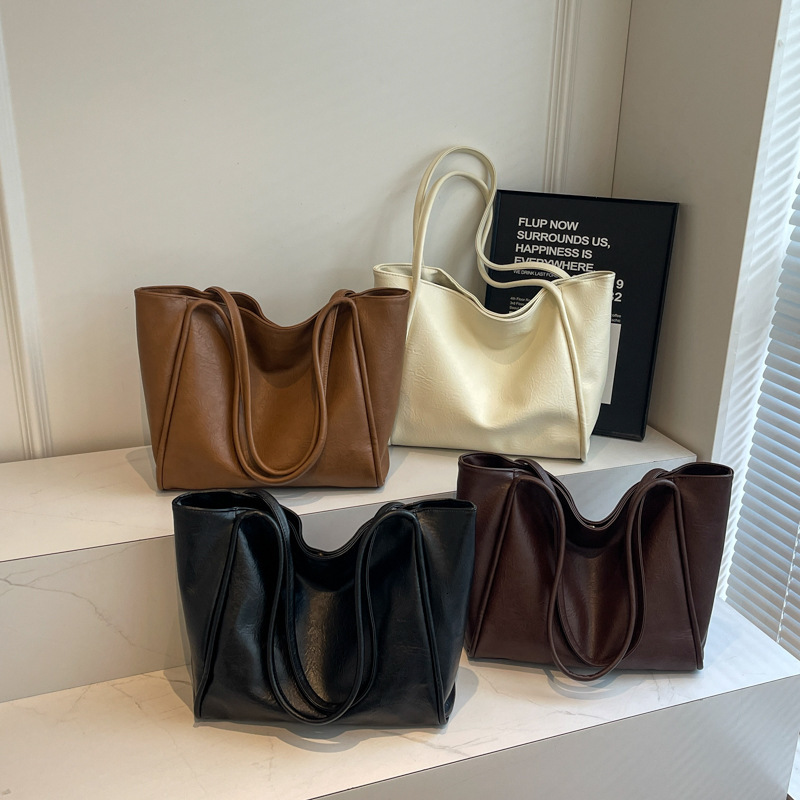 Free Shipping High Value Large Capacity Leather Tote Bag for Women Vintage Soft Hobo Shoulder Bag