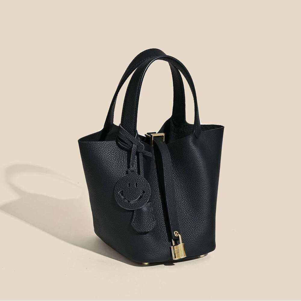 Designer Bag Tote bag Luxury Leather Messenger Shoulder Canvas Bag Handbag Fashion Wallet Outdoor Beach Bag Woman Shopping Bag High Quality Wallet 999