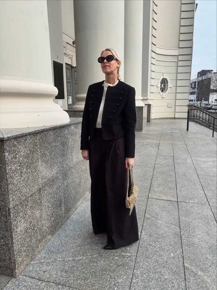 Chic Black Round Neck Napoleon Military Jacket Women Casual Full Sleeve Buttons Cropped Slim Coat 2026 Lady Daily Street JacketsT260328