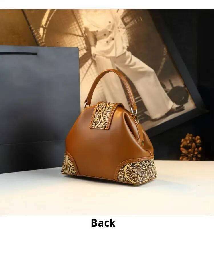 2026 New Fashionable High-End Messenger Elegant Small Handbag Open Single Shoulder Design Leather Bag