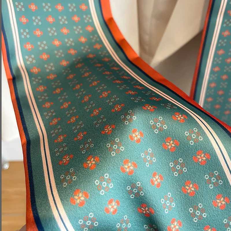 Green small silk scarf for women Korean small scarf long spring autumn summer thin style fashionable shirt thin and narrow strip Z260330