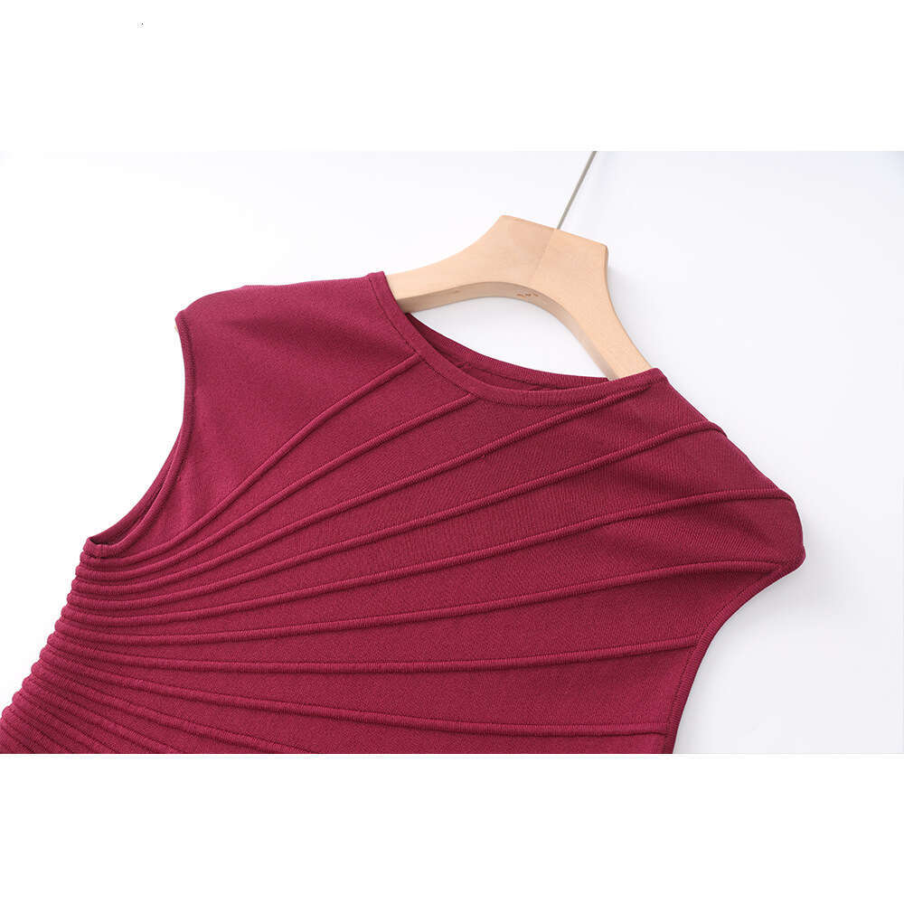 2026 designer women's A10 high-quality and exquisite slim fit sleeveless vest style knitted dress