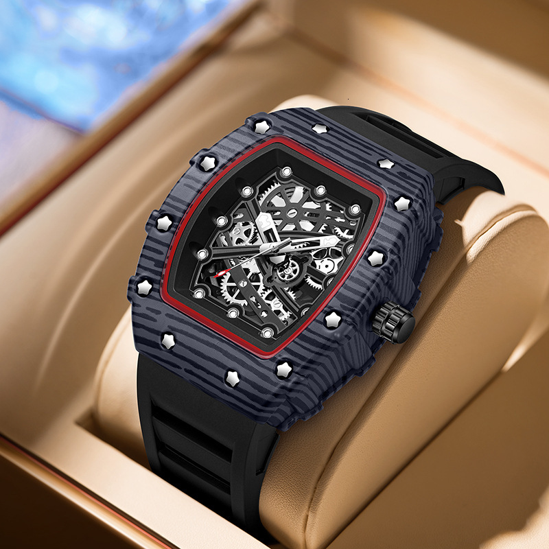 Watches Men Designer Quartz Waterproof Retro Diamond Horloge Classic Chic Swimming Reloj Hombre Homme Montre De Luxe