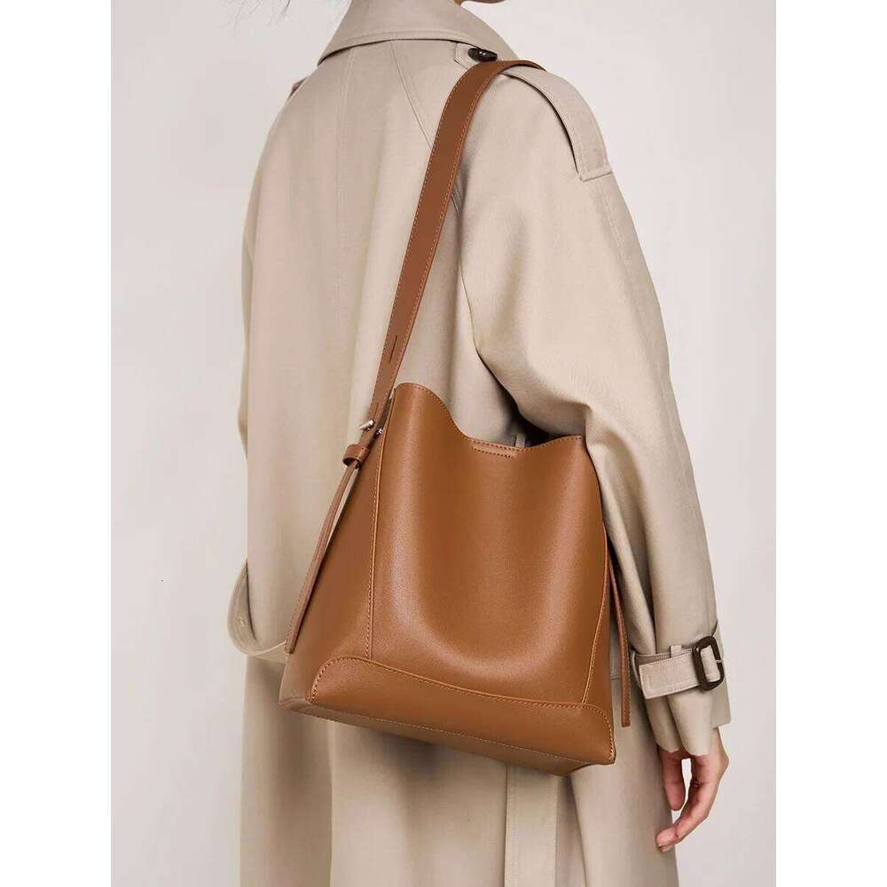 New Genuine Leather Women S Crossbody One Shoulder Large Capacity Bucket Bag