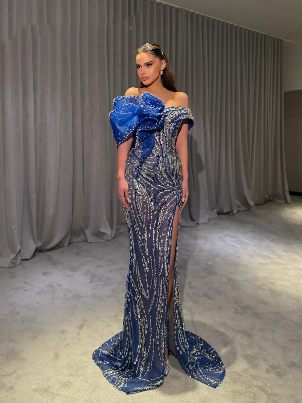 Fashion Off The Shoulder Prom Dresses Elegant Sequined Lace Crystal Evening Dress Floor Length Party Gown Customized