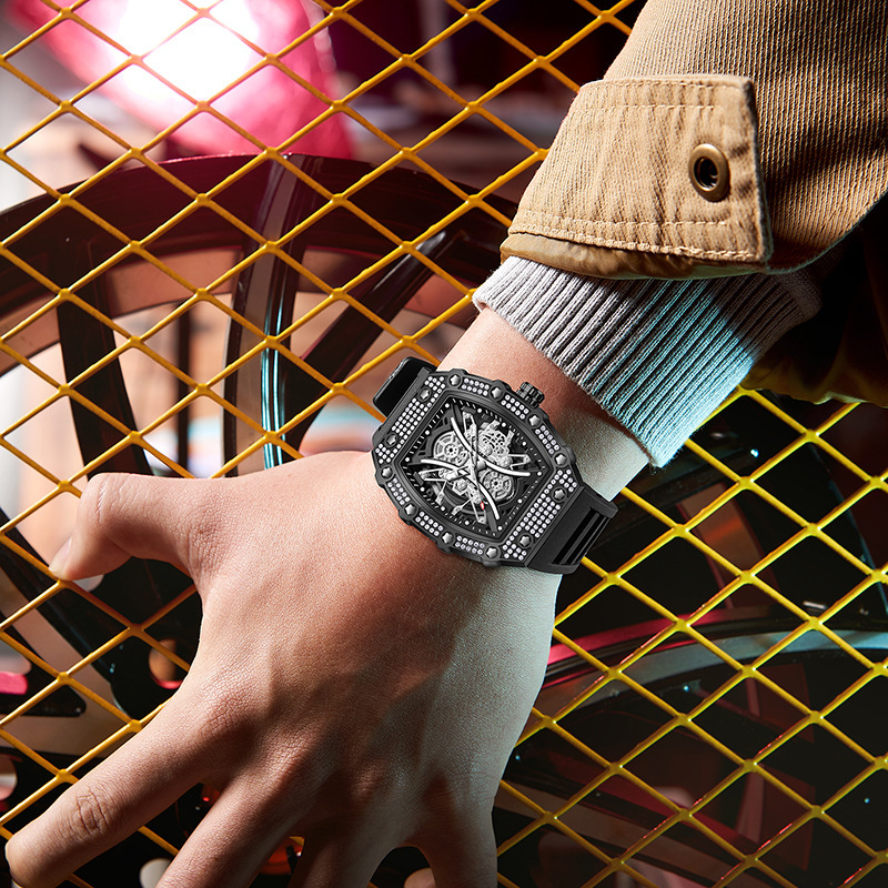 Watches Men Designer Fashion Fashionable High Quality Factory Classic Retro Wristwatch Quartz Luxury Diving Swimming Reloj Hombre Homme Montre De Luxe