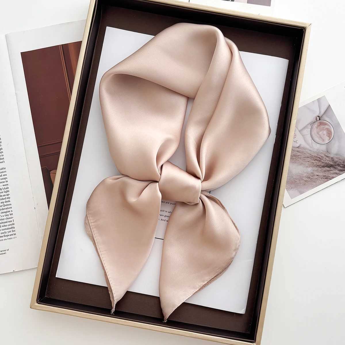 New Floral Print Silk Feeling 70cm Square Scarf Wen Foard Neckerchief Lady Satin Hijab Fem Decorate Neck Ties X260328