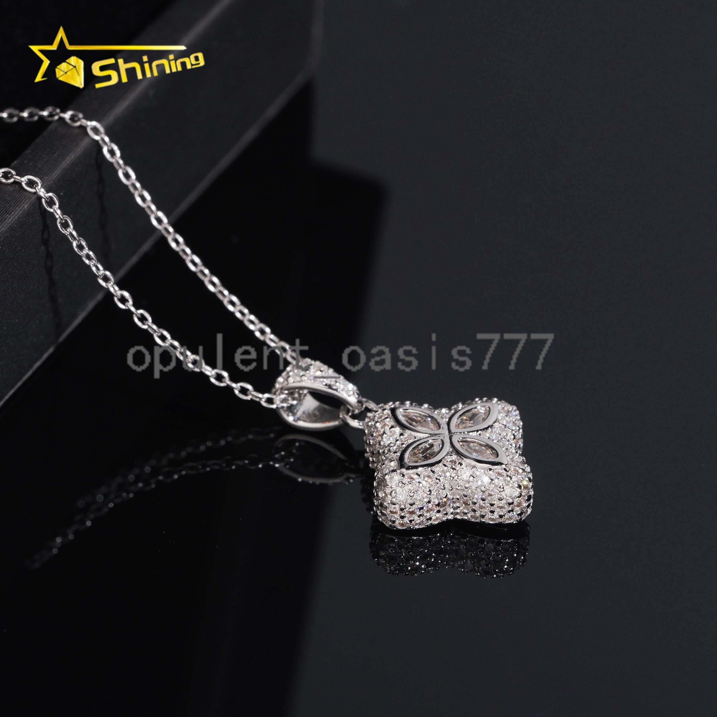 No Tarrifs USA Warehouse Stocks GRA Certification 925 Sterling Silver Hip Hop Iced Out VVS Moissanite Diamond Clover Pendant