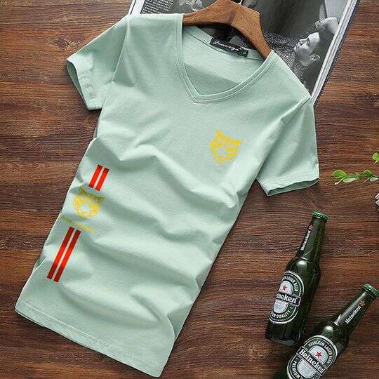 T Shirt Mens Designer Men Shirt Summer New White Short Sleeve T Shirt For Men V Neck Pure Cotton Slim Fit Simple And Stylish Heart Shaped Neckline Hal
