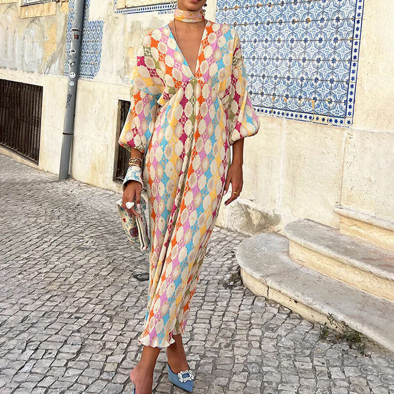 2026 Spring New Collection: Cross-Border European and American Foreign Trade Women's Clothing - Elegant Printed V-Neck Lantern Sleeve Dress