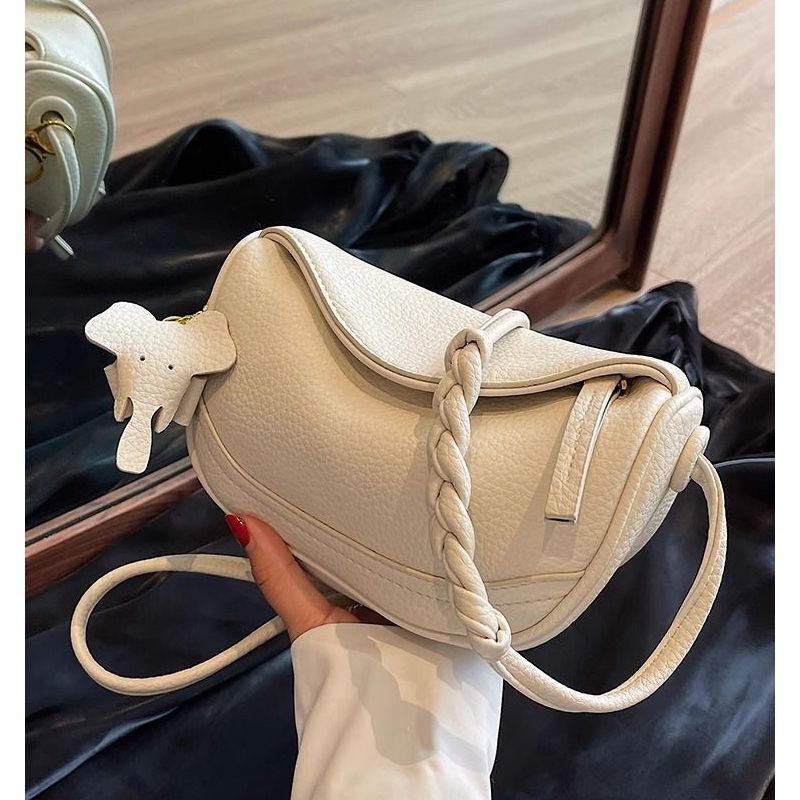 High-Value French for Women 2025 New Single Shoulder Crossbody Popular Niche Versatile Saddle Dumpling Bag