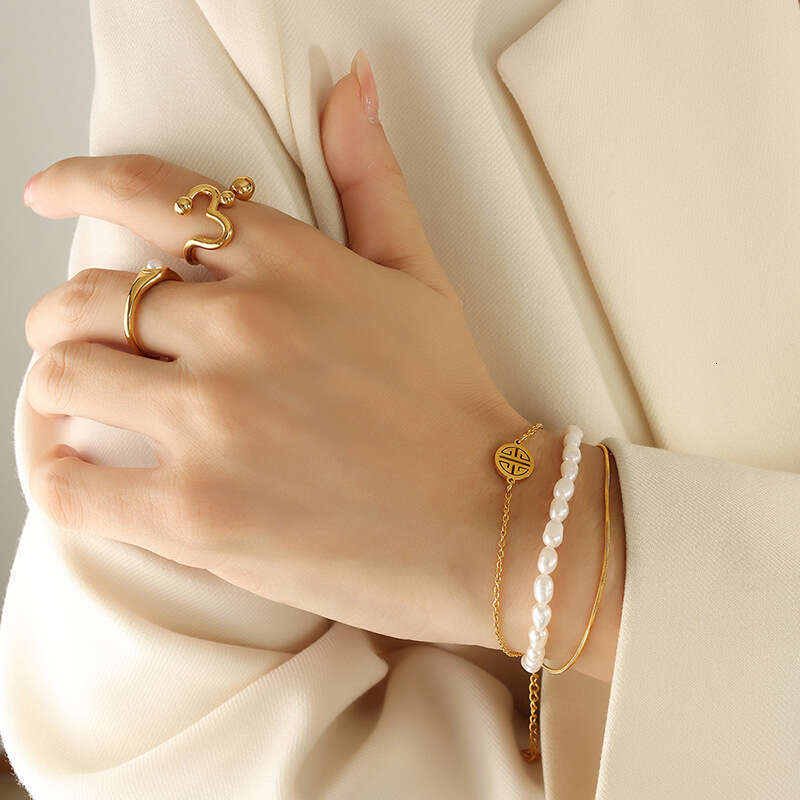 Chinese Style Ins Retro Design Simple Three-layer Fortune Charm Freshwater Pearl Gold Titanium Steel Bracelet For Women