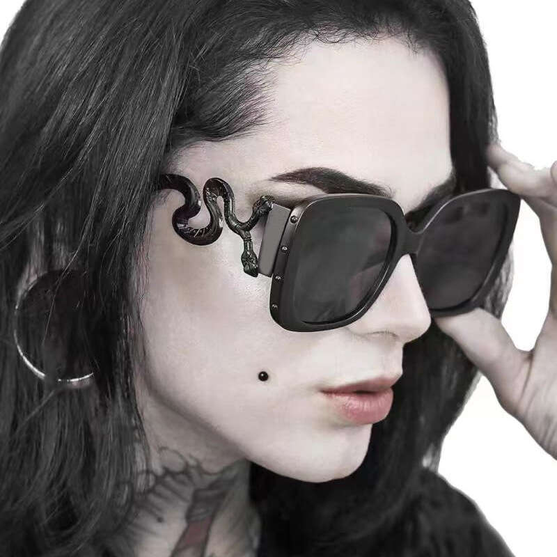 New Double-Headed Snake British Retro Gothic Dark Sunscreen Sunglasses UV Protection Sunshade Glasses