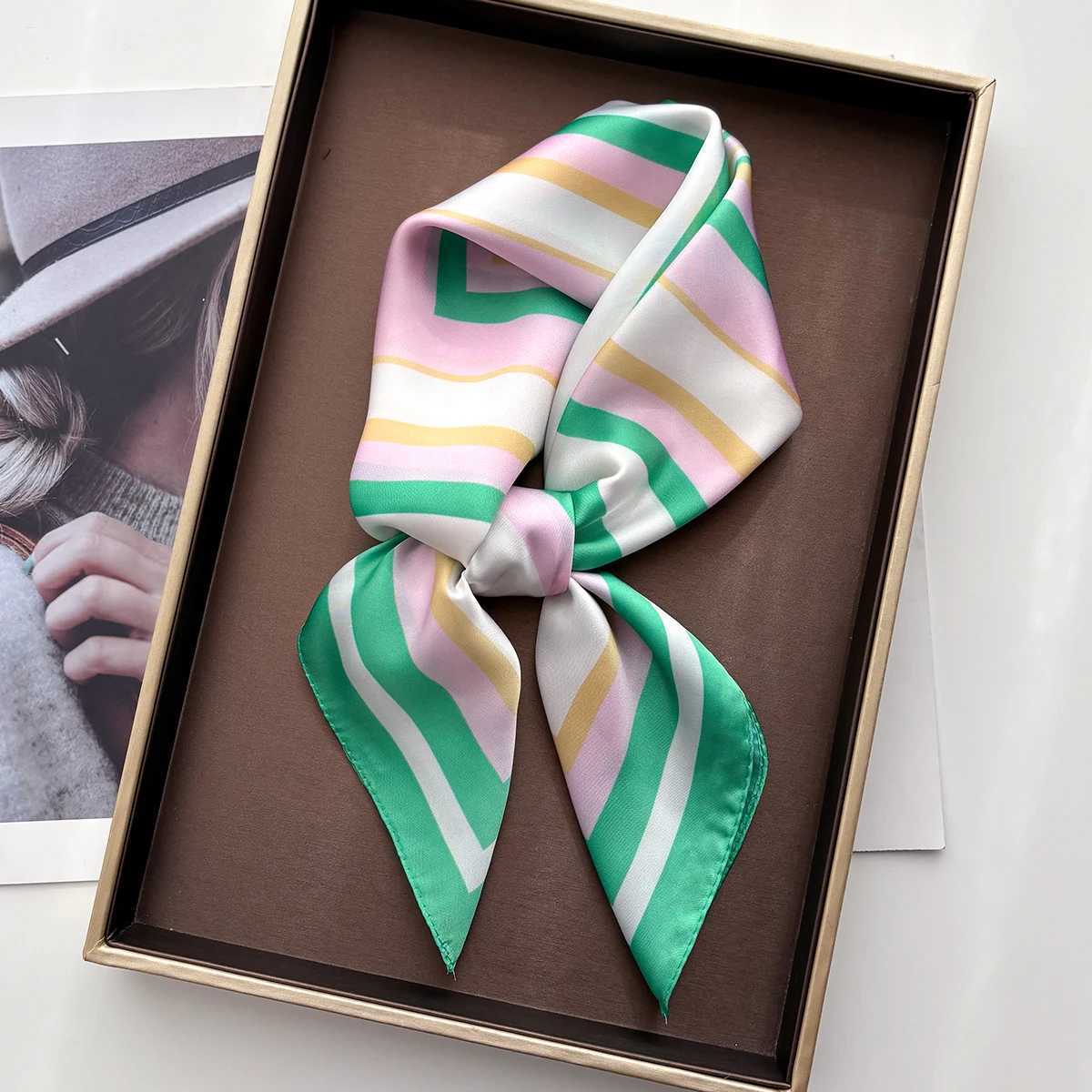 Design Print Scarf Silk Imitation Scarf Wen Square Hairbands Foard Fem Bandana Neck Kerchief bands 2026 New X260328