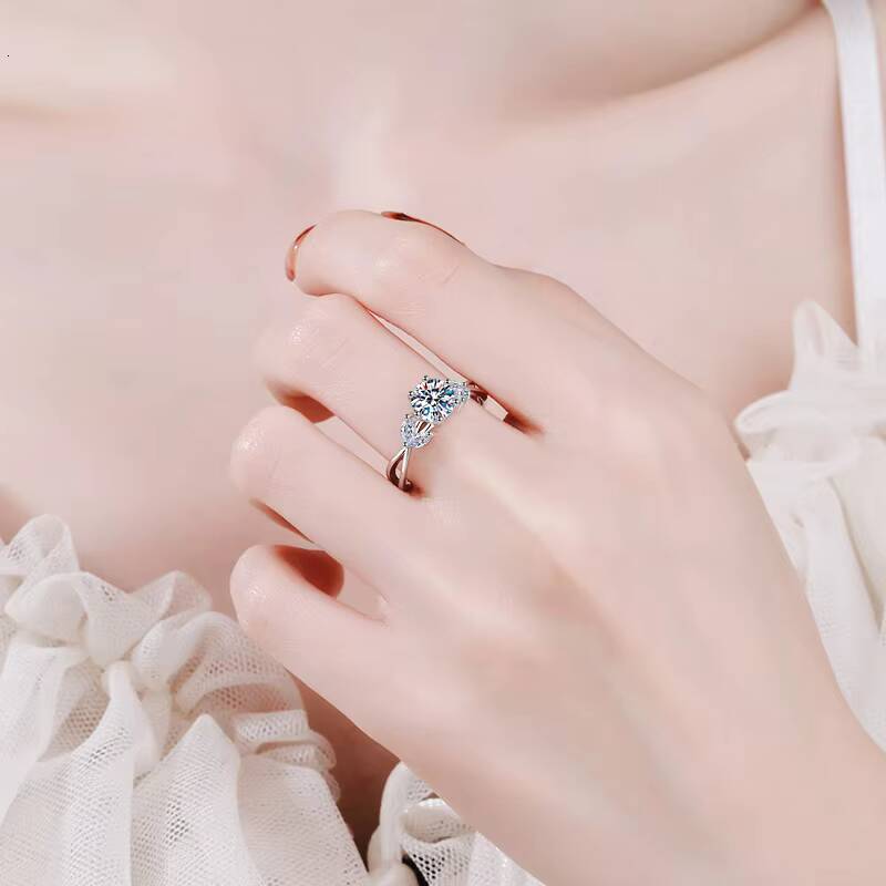 Hot Sales Sterling Silver 925 Ring Woman Fine Jewellery Diamond Moissanite Ring 10ct Engagement Rings