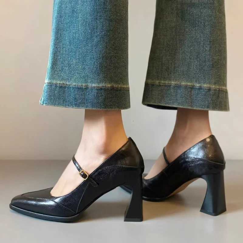 2026 New Heeled Shoes Woman Retro Shallow Mouth High Heel Mary Jane Shoes Square Head Pumps Fashion Heels for Ladies Z260330