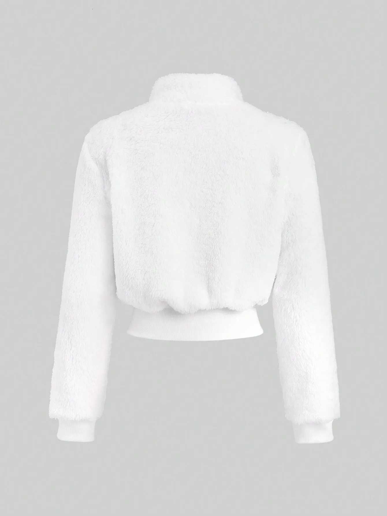 Fashionable and Stylish Short Coat with Water-Sheened Fur and Ribbed HemT260328