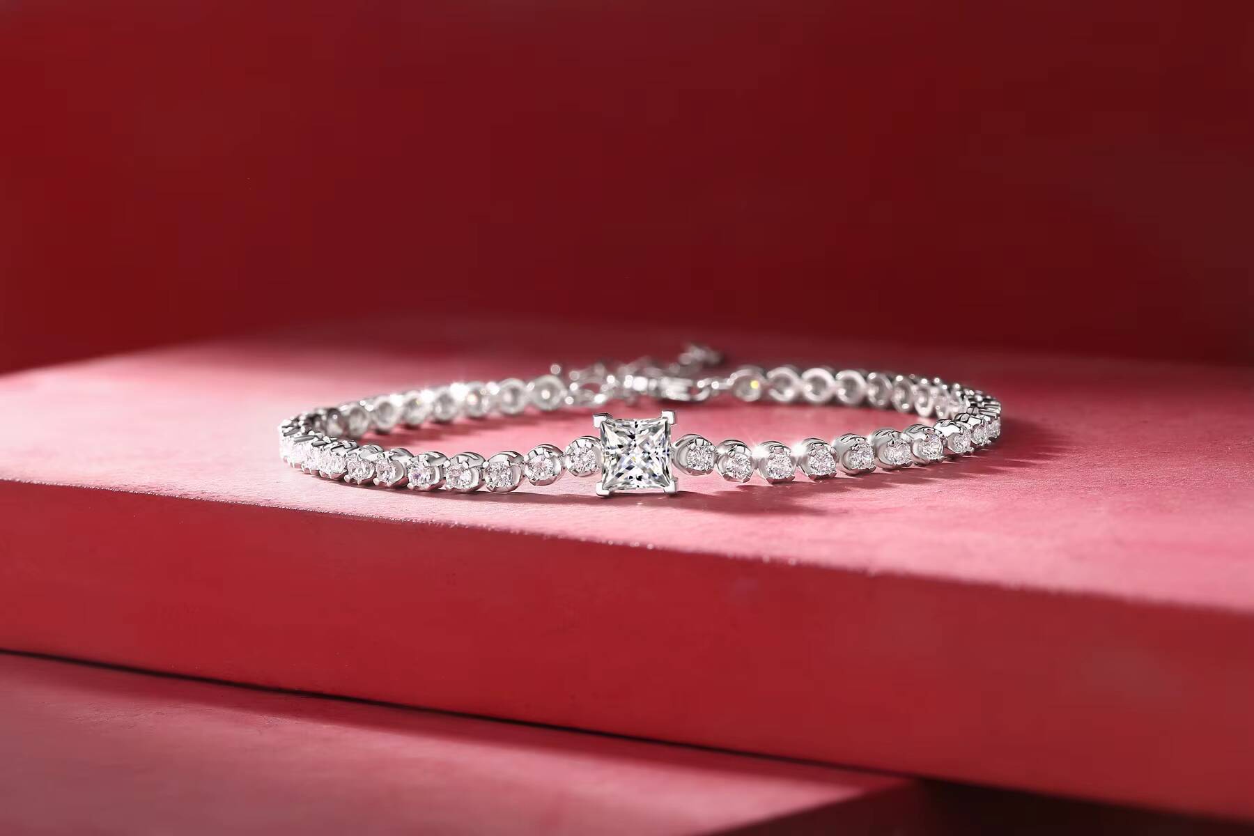 Wholesale Trendy Luxury Jewelry Moissanite Diamond Chain Tennis Bracelet 925 Sterling Silver Fine Jewelry Bracelets