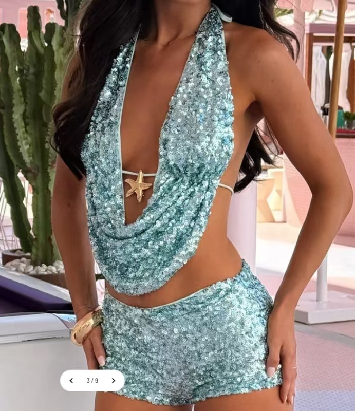 2025 New Halter Neck Top Slim Fit Elegant Slimming Beach Vacation Style Short Skirt Shorts Set