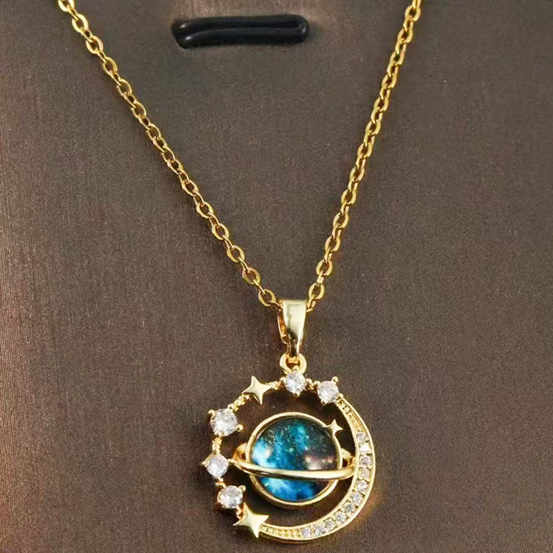 Designer luxury New blue planet star and moon light luxury micro-inlaid zircon necklace with a fashionable design, niche women's collarbone chain