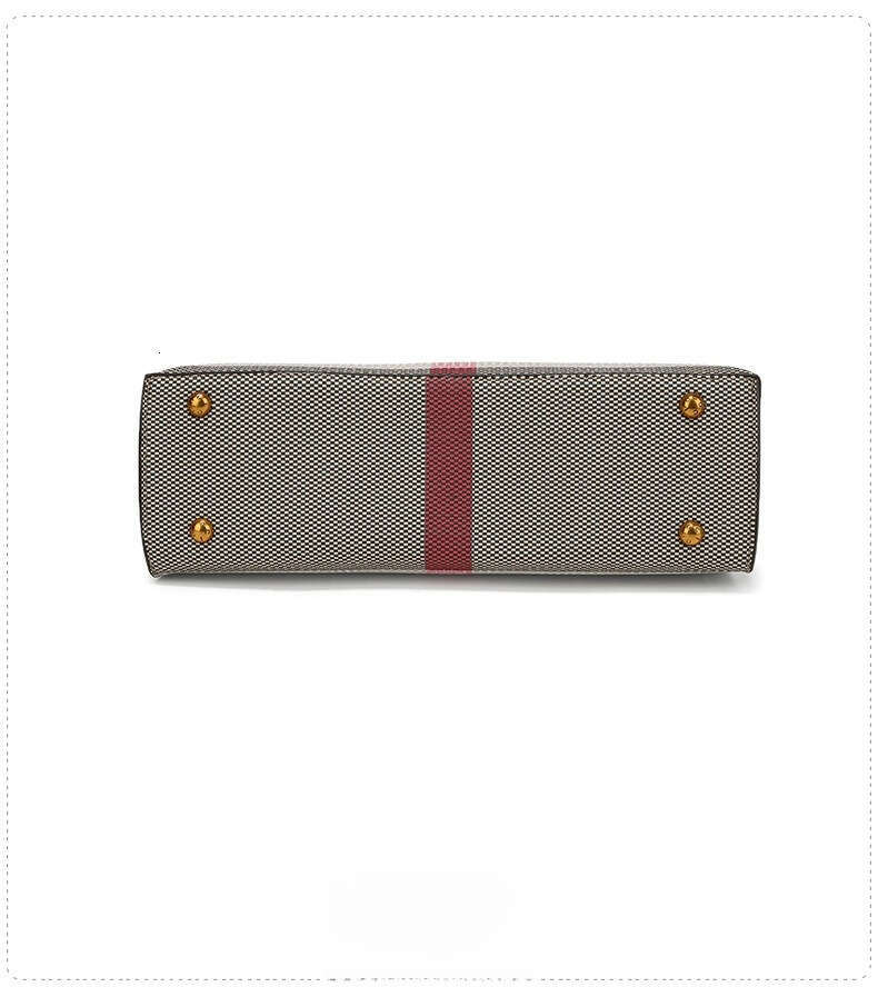 Shoulder Bag Hot Selling Women's Bag Luxury Bag New Product High End Texture Handbag Fashion Mailman Bag Designer Bag Outdoor Commute Luxury Cros