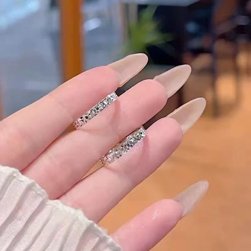 Jewlery Designer For Women New Sparkling Crushed Ice Ring Women, Ins Niche Design, Couple's Ring, Versatile And Simple, Elegant Hand Accessory