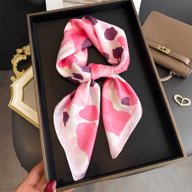 2026 New Fashion Print Silk Square Scarf Women Suitable All Seasons Decoration Neck Ties Kerchief Wraps Female Hijab Neckerchief Z260330