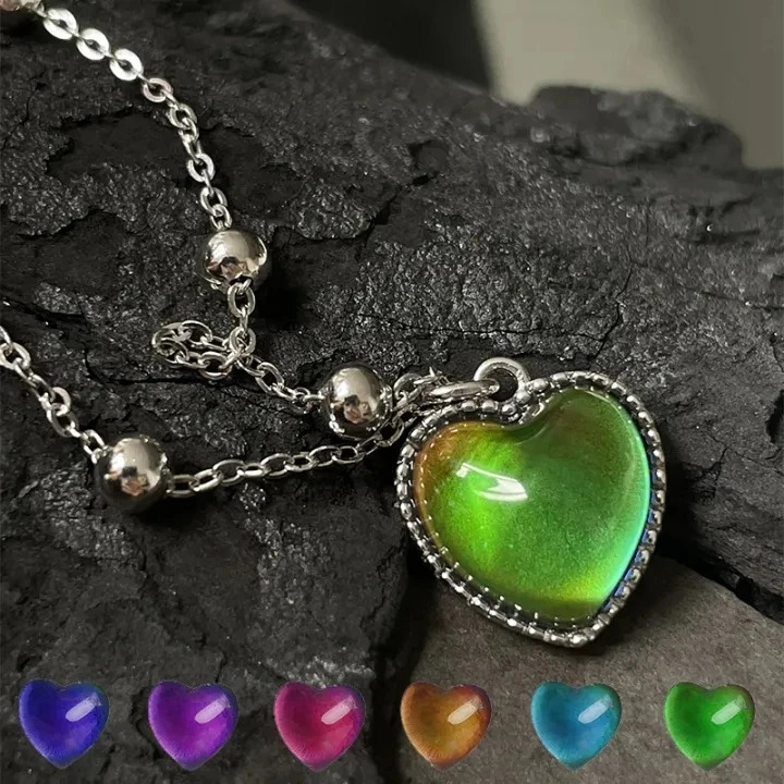 Thermochromic Mood Monitor Heart Pendant Necklace Color Change As Emperature Women Girls Clavicle Chain Necklaces Lover Jewelry 260327
