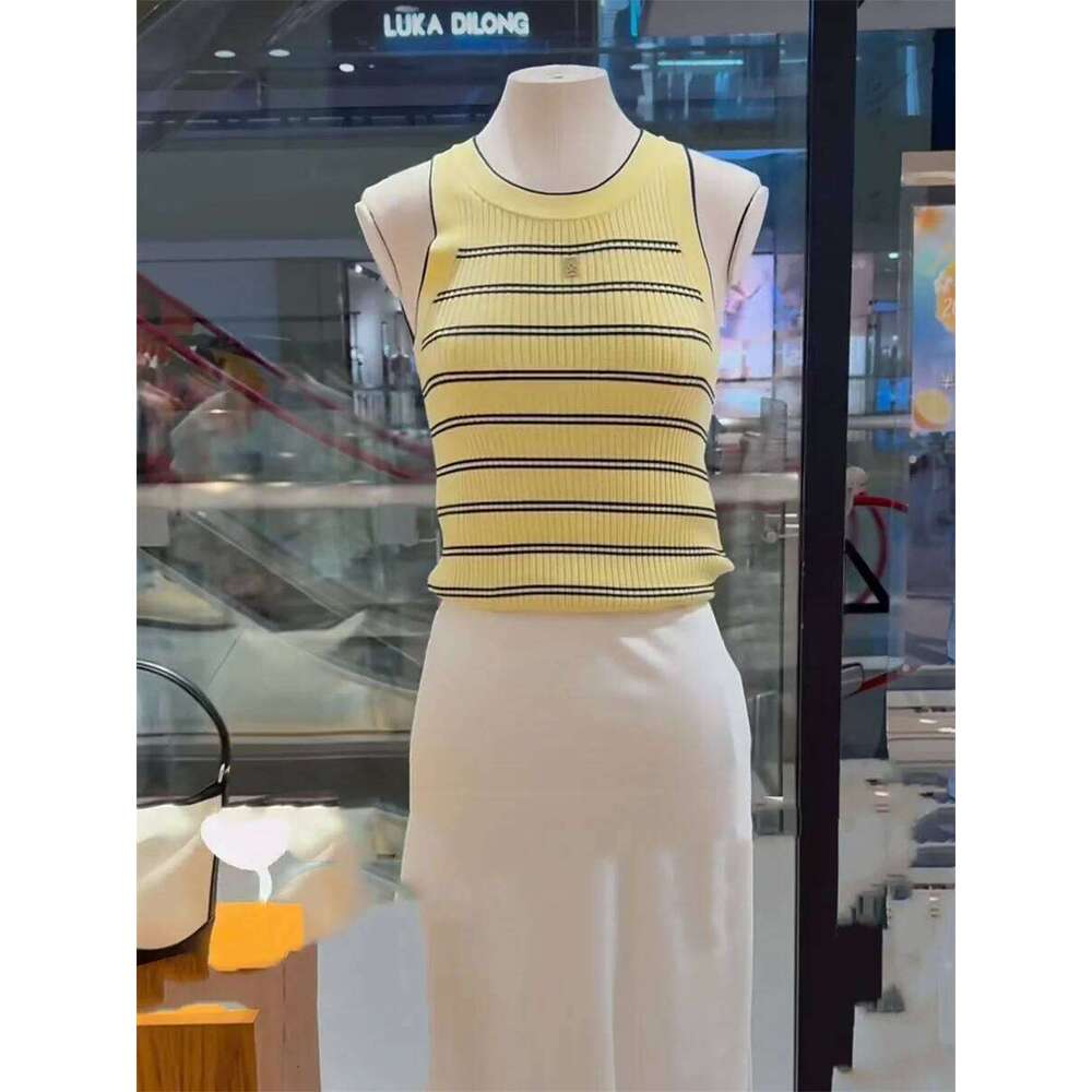New Women's Stripes Fashion Slim Fit Sleeveless Knitted Sweater Vest Mdng260330