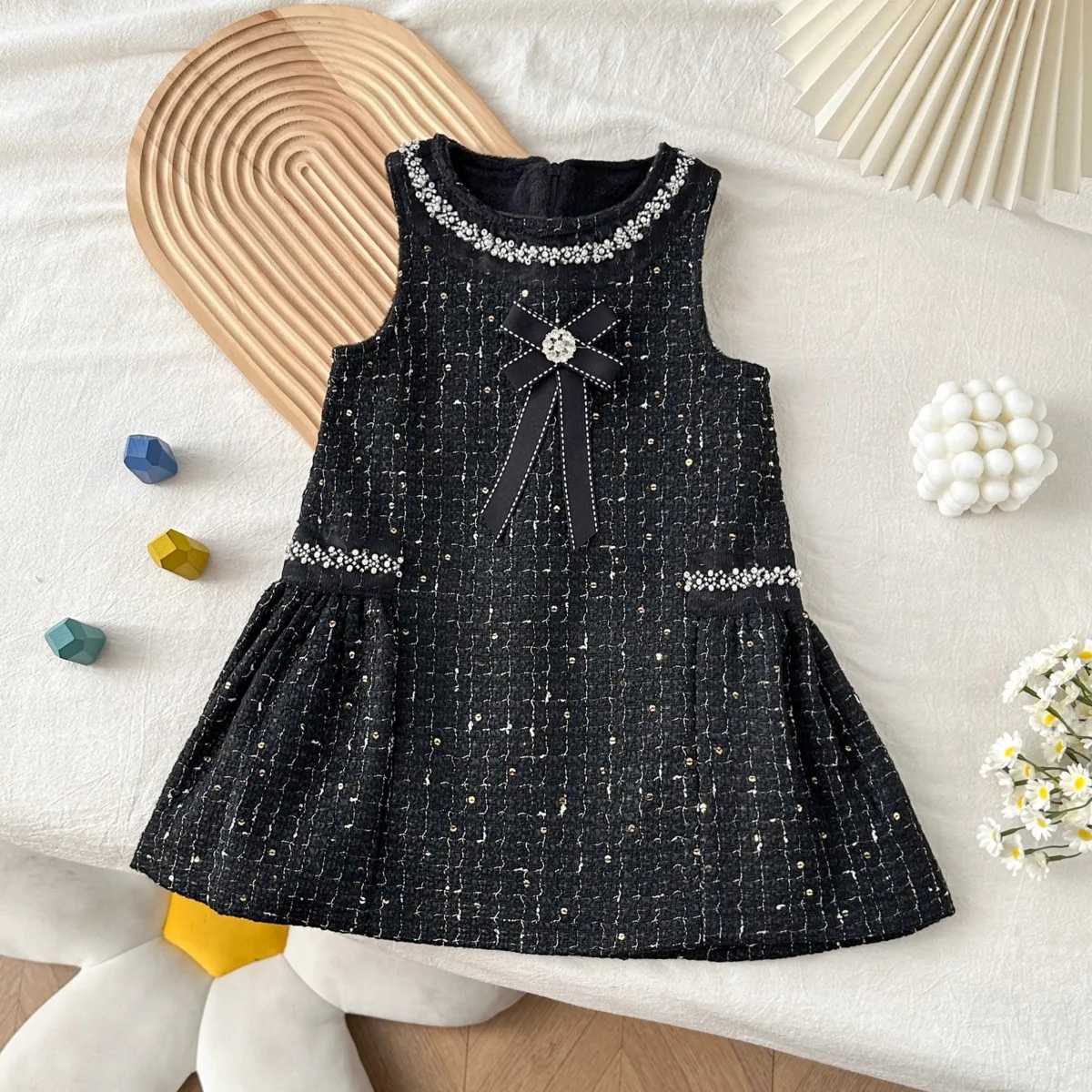Girls Tweed Sleeveless Vest Dress with Velvet New Autumn and Winter Style Baby Black Light Luxury Sequin DressT260330