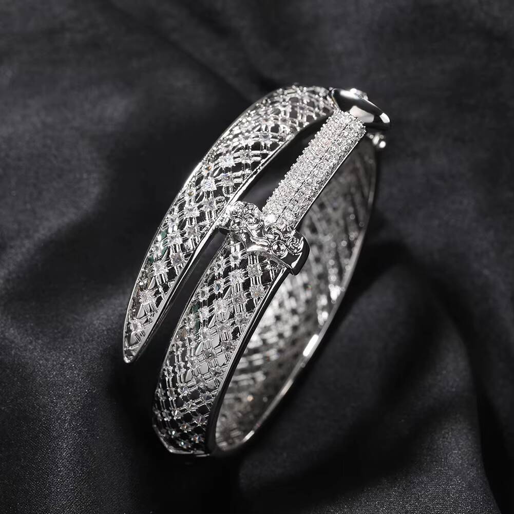 Copper Rhodium Plated Gold Plated Moissanite Sword Chain Link Bracelet Trendy for Anniversary Gift