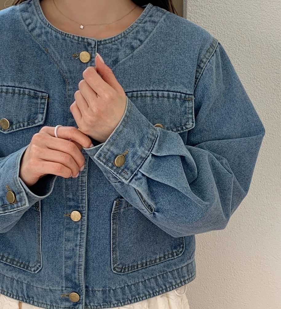 Botvotee Denim Jean Jacket for Women Vintage Pocket O Neck Long Sleeve Button Dowm Jeans Jackets Fall Spring OutwearT260328