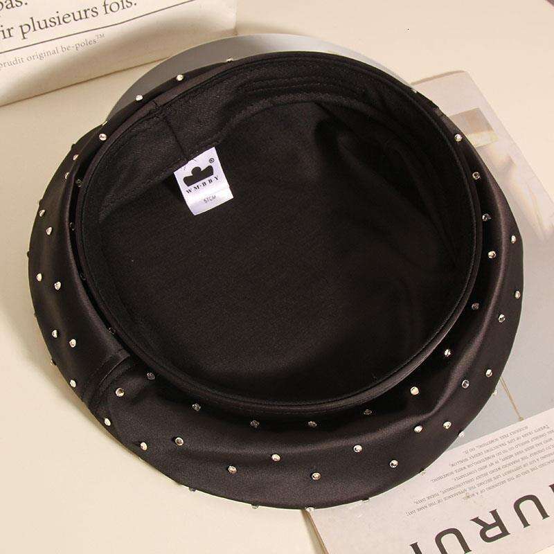 Women's thin beret for Design Dainty summer, popular on Instagram, British and Korean style, with star pattern, makes the face look smaller, pain