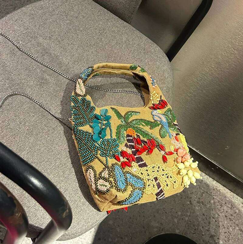 Chinese Embroidery Spanish Niche Chain Portable Messenger Women's Underarm Beaded Design Canvas Bucket Bag