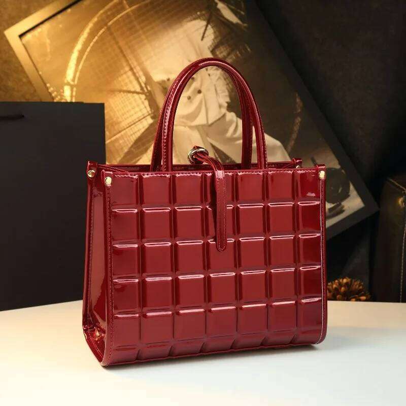Casual Versatile Single-Shoulder Crossbody Bag Autumn Winter 2025 Fashion Accessory