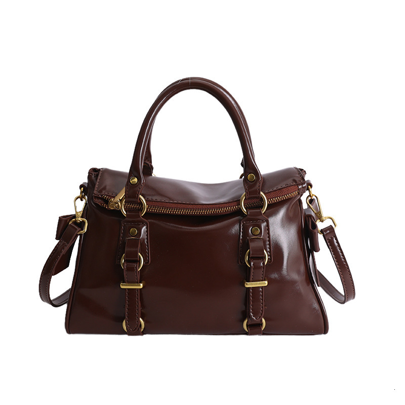 Niche design tote women, 2026 new model, versatile handbag for daily work commuting, shoulder and crossbody bag