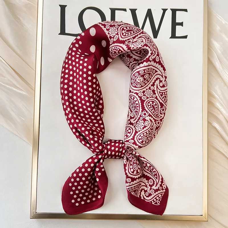 New Silk Scarf Neckerchief Womens Silk Square Scarf Purse Luxury Scarf for Women Silk Headscarf SJ01 Z260330