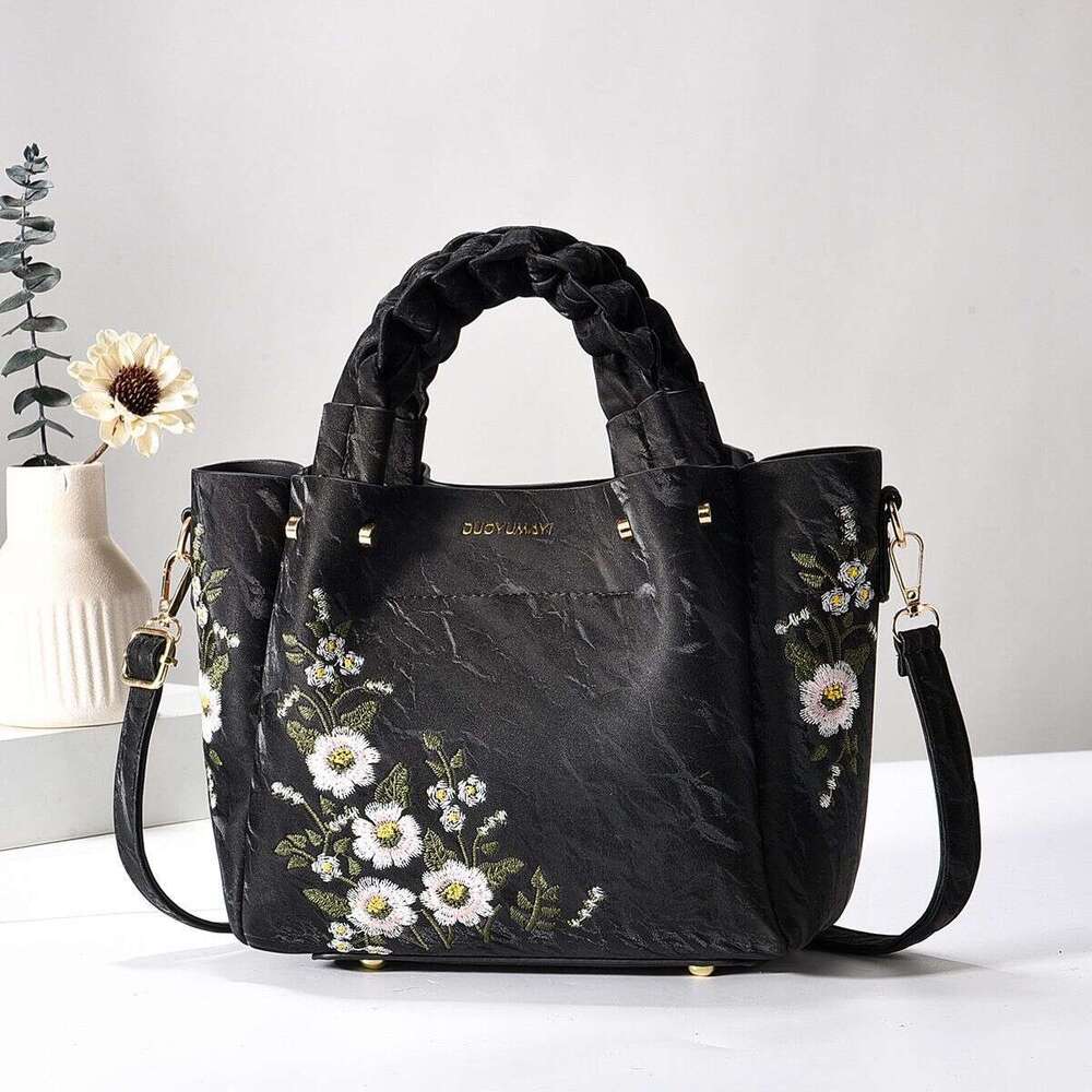 2026 New Model Chinese Style Textured Embroidered Simple Elegant Handbag Shoulder Crossbody Fashionable Women's Bag Chinese Embroidery Fashion Ba