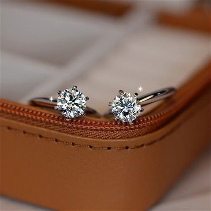 Solitaire 925 Sterling Silver Classical Six Prong Jewelry Round Cut Lab Moissanite Diamond Handmade Party Eternity Women Wedding Bridal Ring For Her L