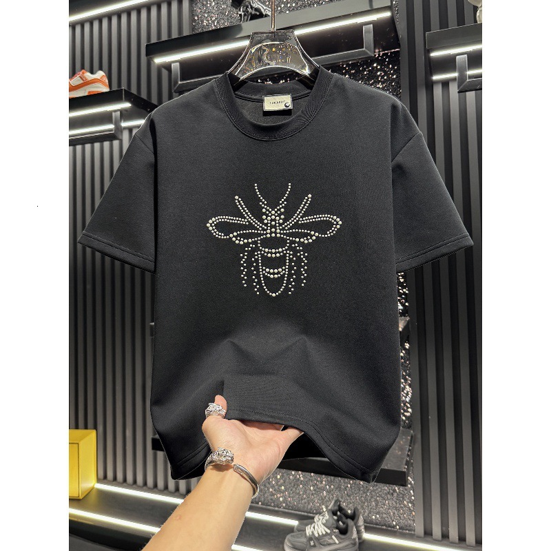 High-quality men's T-shirts 2026 Summer New Fashion Trend Brand Little Bee Rhinestone Short T-Shirt for Men, Round Neck, High-End Light Luxury Ha