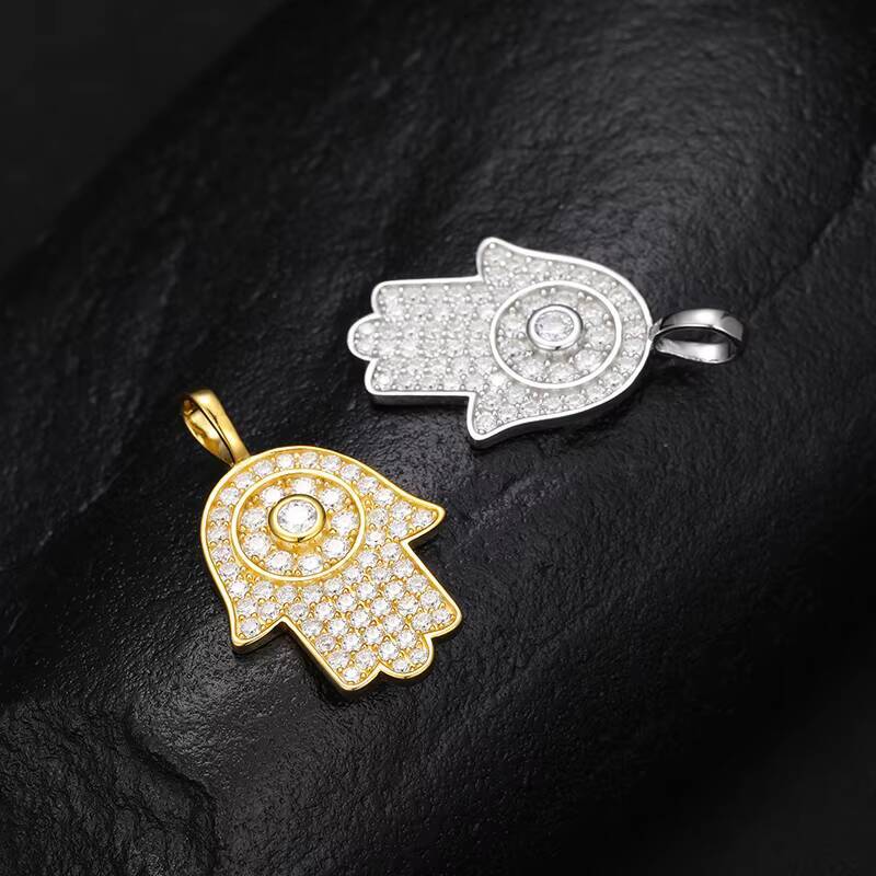 Hot Sale Fashion Hip Hop Iced Out 925 Sterling Silver Moissanite Hamsa Hand Pendant Necklace for Men and Women