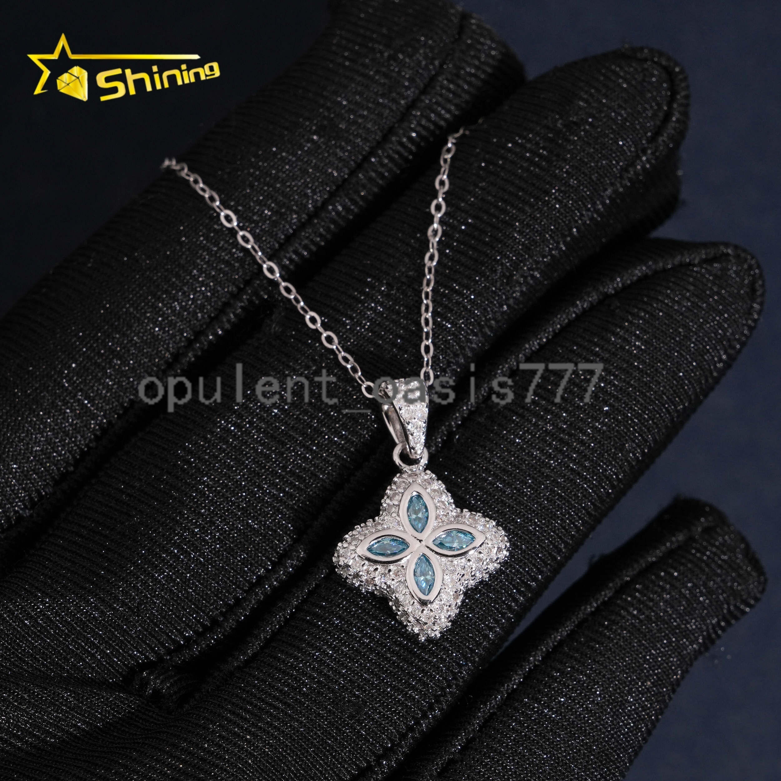 GRA Certificated Iced Out Moissanite Clover Pendant Necklace Fine Jewelry 925 Silver Pendants for Women Necklace