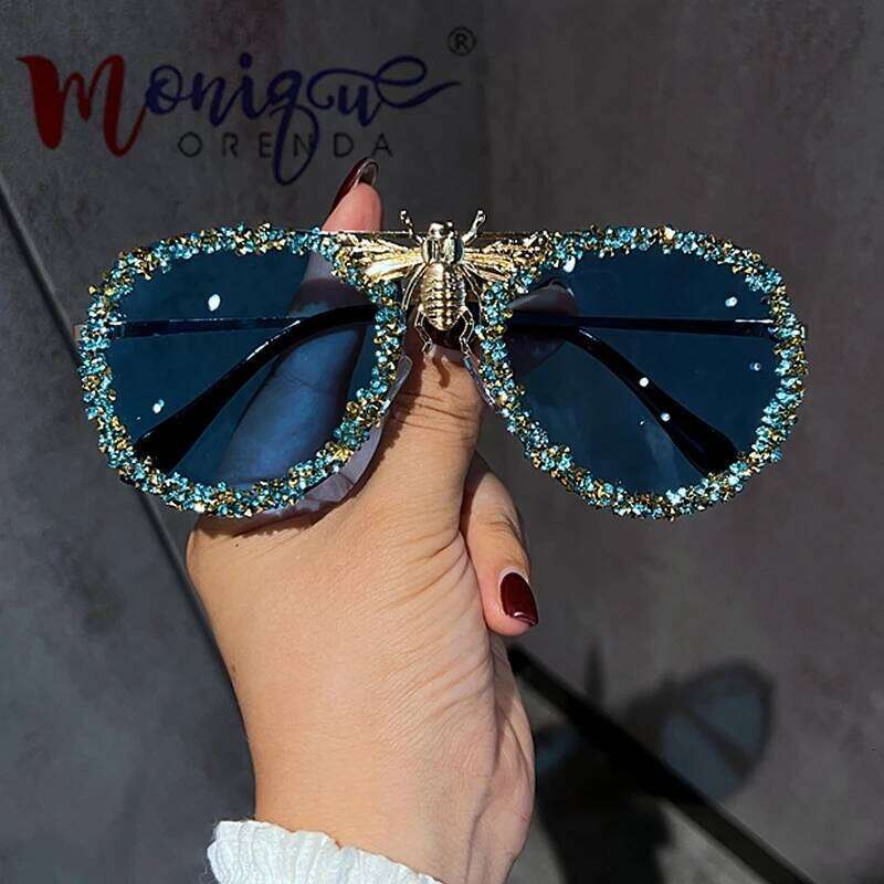 Luxury Bee Women Metal Frame Rhinestone Vintage Ladies Sun Glasses Mens Sunglasses Fashion Shades lentes de sol 26Y0330