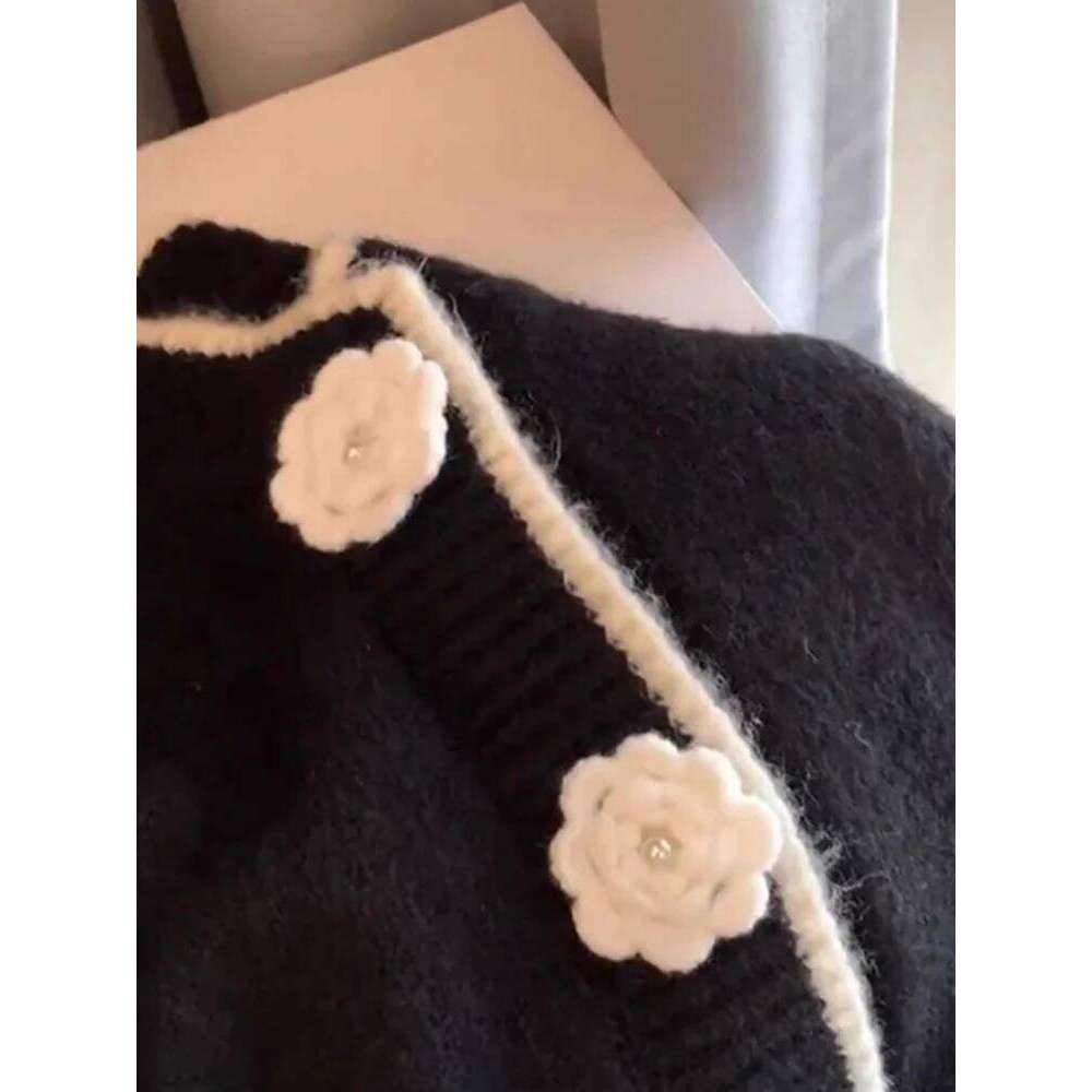 Women's Small Fragrance Style Camellia Sweaters Cardigan Autumn New O-Neck Long-Sleeved Sweater Temperament Knitted Tops