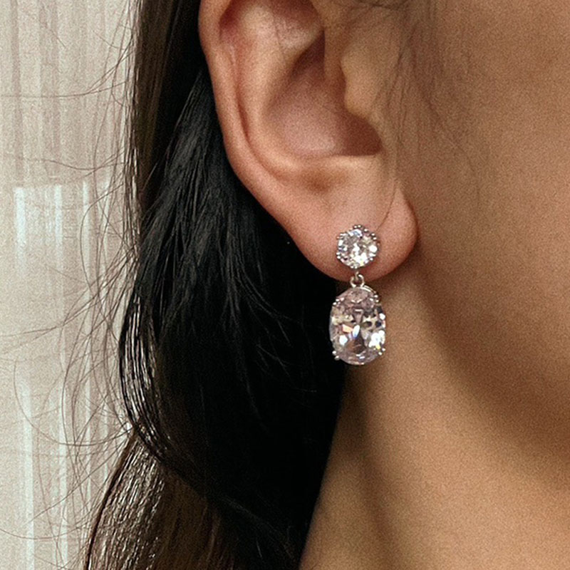 Classical Exquisite 18K White Gold Plated Oval Shape Cubic Zirconia Dangle Earrings for Women Sapphire Crystal Diamond Drop Earrings Stud Earring Jewe