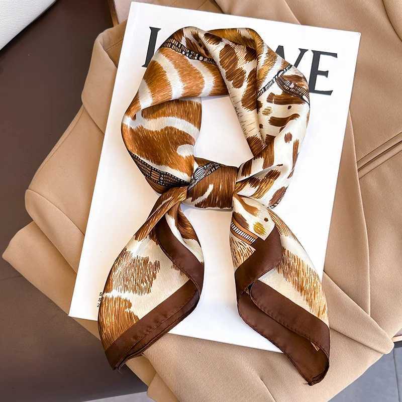 7070cm Leopard Print Silk Square Scarf for Wen Soft Satin scarf Neckerchief Hijab band Foard Bag Ribbon Off X260328