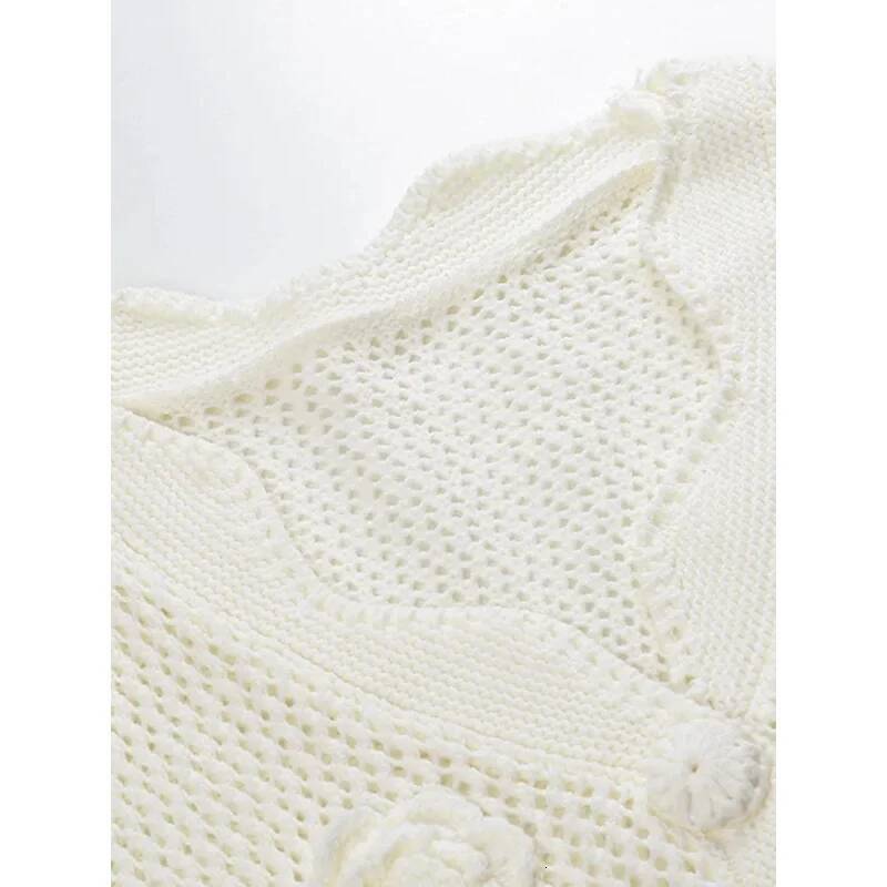 EACA White Flowers Sweet Wisps Empty 2024 Pre-fall Casual Age Reduction All-match V-neck Sweater Jacket