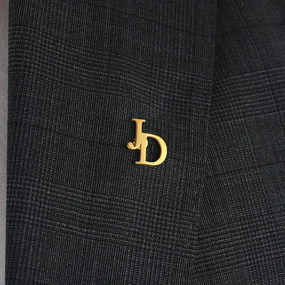 Skyrim Custom Initials Brooch Stainless Steel Personalized Letters Groom Pins Badge Trendy Jewelry Gift for Men Women Kids