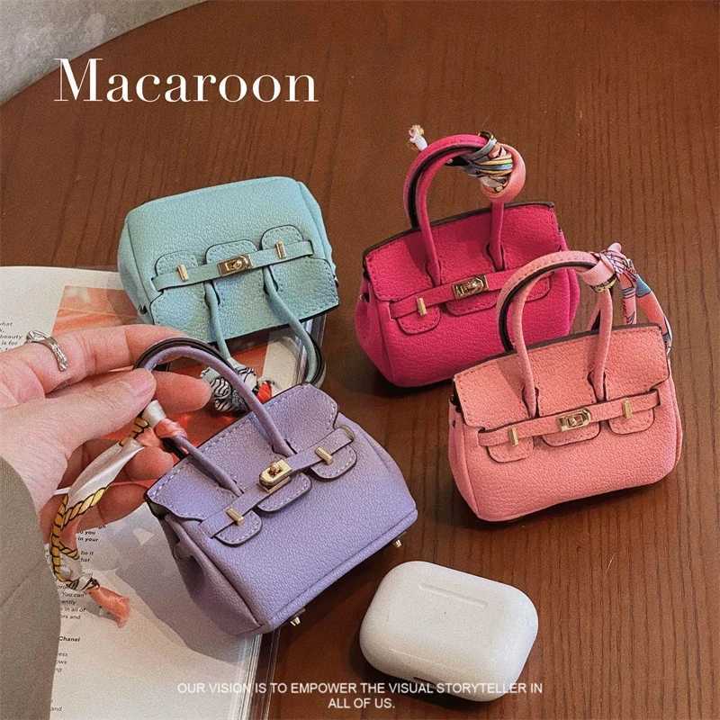 Hot Mini Bag Pendant Small Keychain Case Accessory Family Mini Earphone Bag Accessories Pendant Key Chain Decoration Gift Z260330